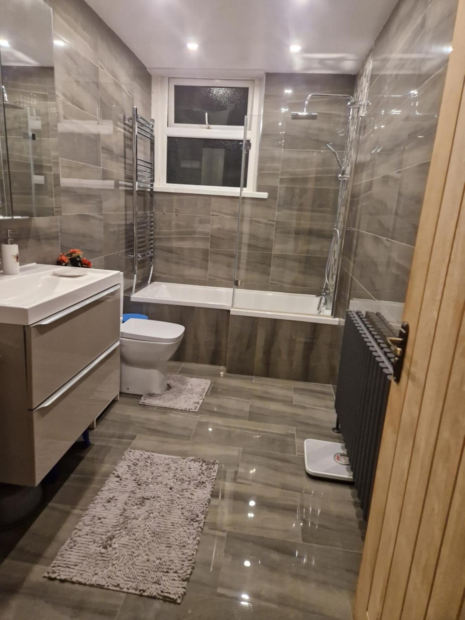 Kayumba Properties Ltd 利兹 外观 照片